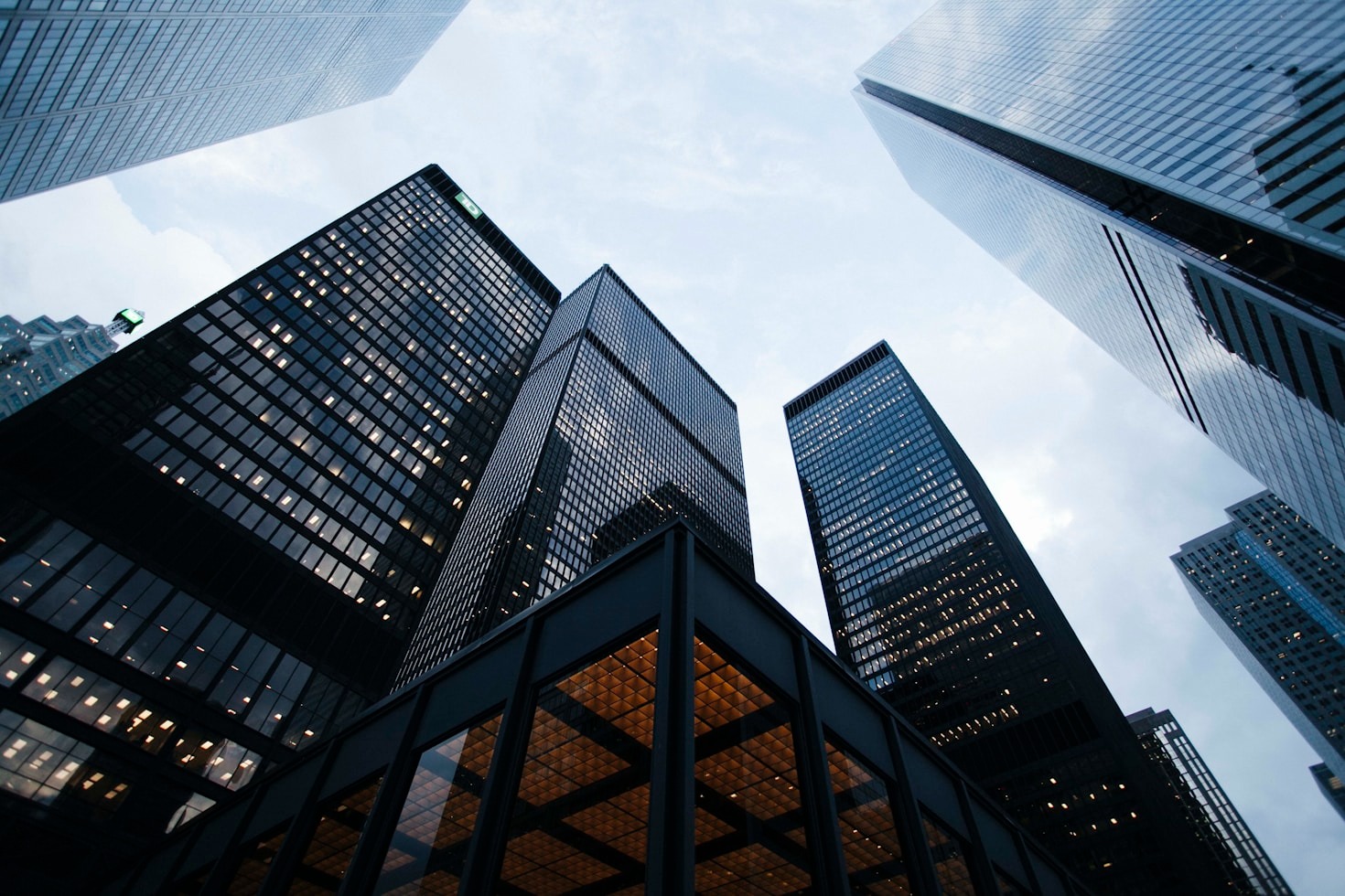 Cómo liderar equipos en el sector de gestión inmobiliaria